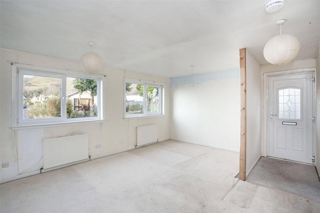 48 Tarmangie Drive, Dollar, FK14 2 bed detached bungalow £195,000