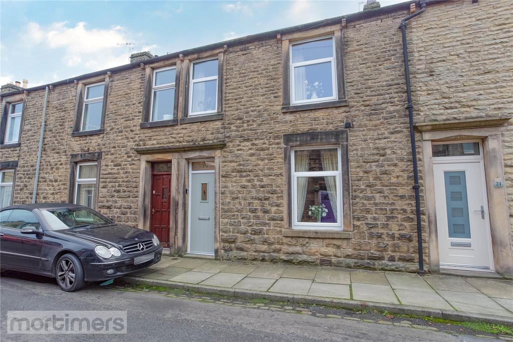 Wilson Street, Clitheroe, BB7 3 bed terraced house £150,000
