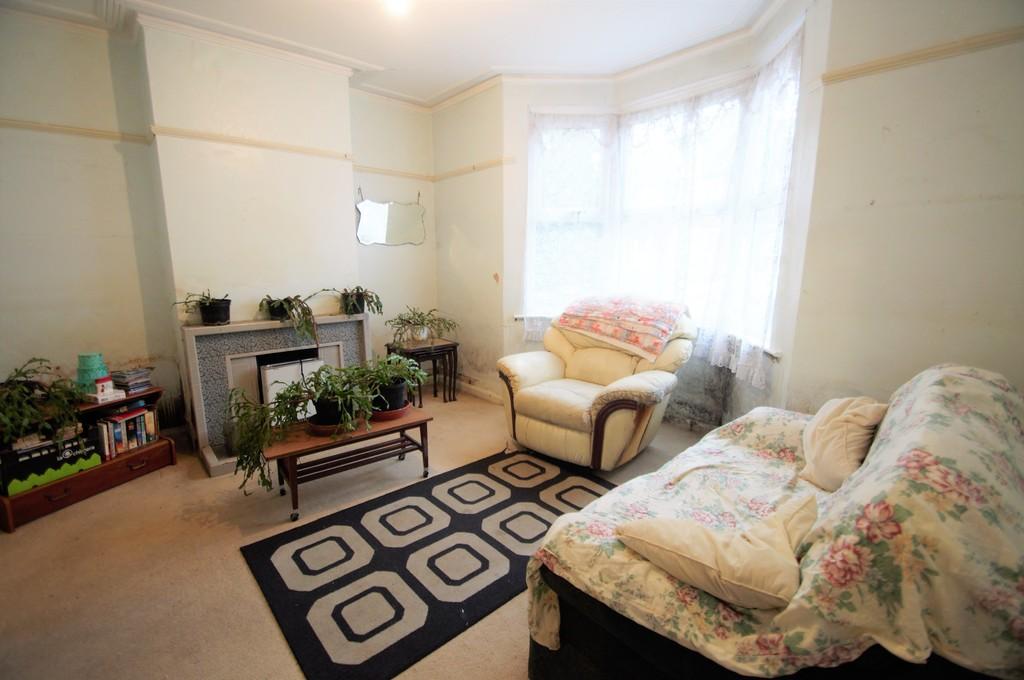 Castle Road, Hadleigh 4 bed terraced house £325,000