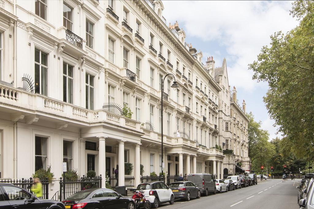 Palace Gate, Kensington, W8 4 bed apartment - £5,750,000