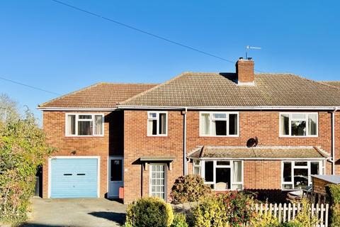 4 bedroom semi-detached house for sale - Quarry Road, Hereford