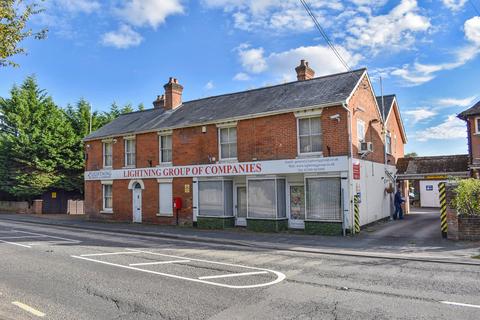 Mixed use for sale - Ringwood Road, Woodlands, Southampton, so40