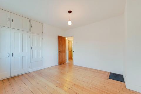 162 Westcott Crescent, London, W7 1PD