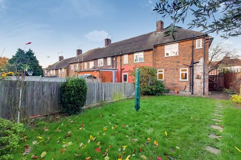 162 Westcott Crescent, London, W7 1PD