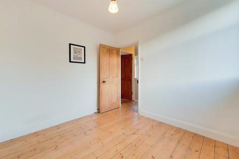 162 Westcott Crescent, London, W7 1PD