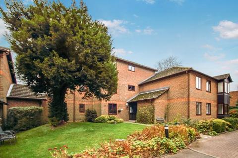 2 bedroom retirement property for sale - Roseneath Court, Greenwood Gardens, Caterham Valley