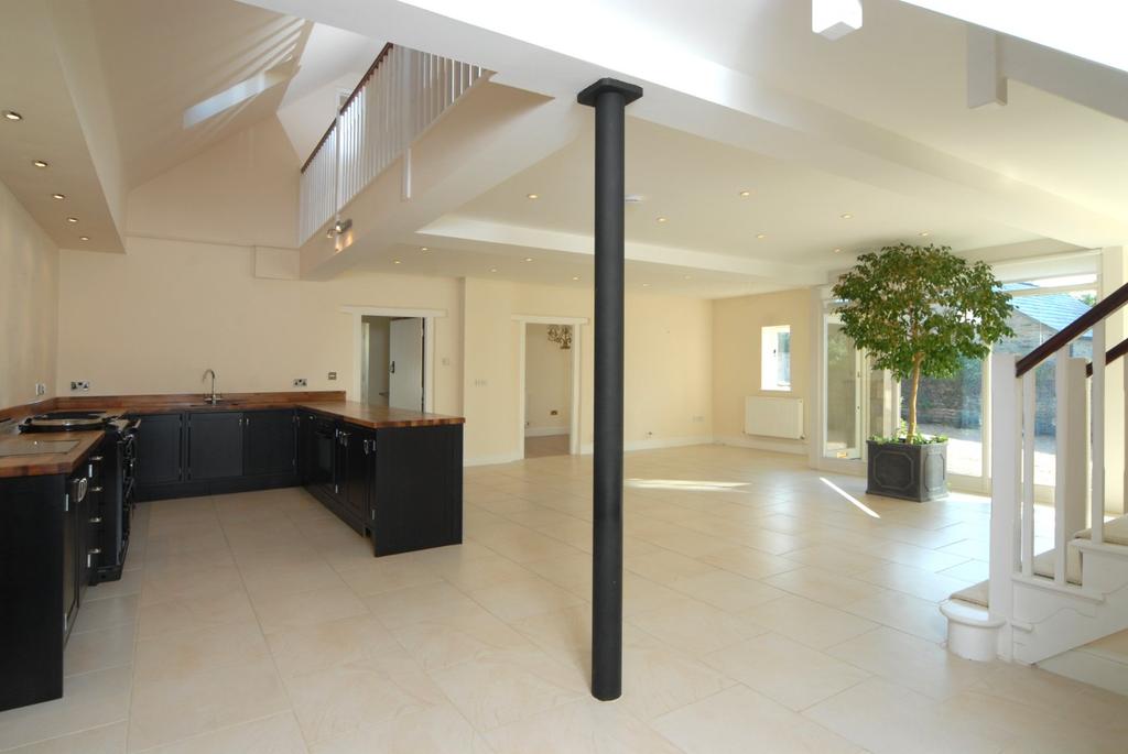 Kitchen/Family Room