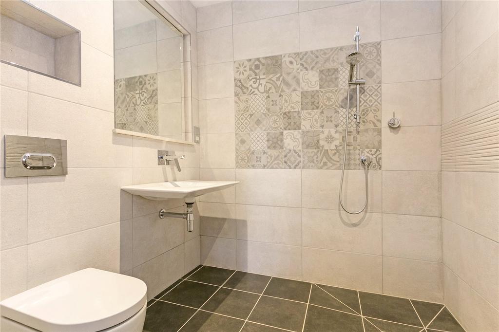 En Suite Shower Room