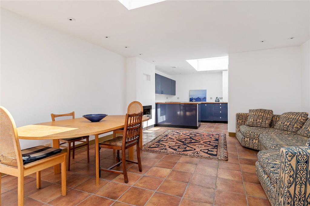 Reception/Kitchen