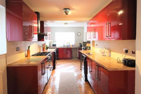 235 Cort Crescent, Leicester, LE3 1QN