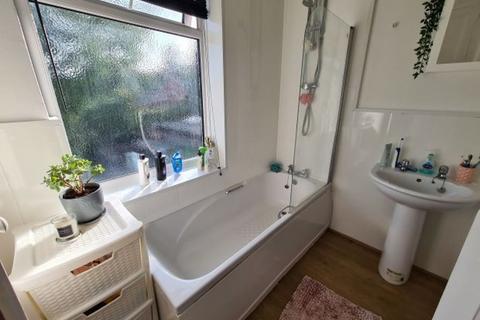 undefined, St. Annes Road, Leeds