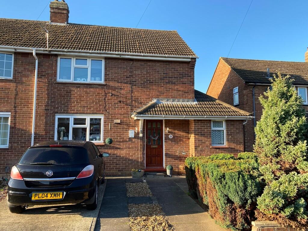 Lovell Road, Bedford 2 bed end of terrace house £250,000