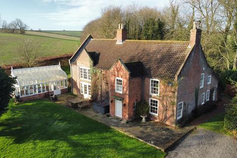 Houses for sale in Lincolnshire Wolds | OnTheMarket