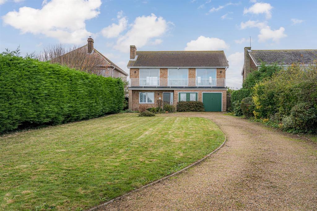 The Lees, Herne Bay 4 bed house £1,995 pcm (£460 pw)