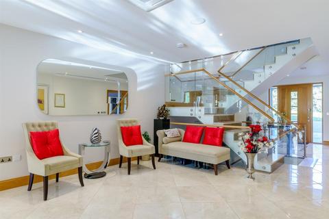 White House Windmill Road, Fulmer, Slough, SL3 6HF