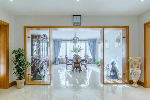 White House Windmill Road, Fulmer, Slough, SL3 6HF