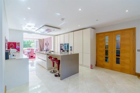 White House Windmill Road, Fulmer, Slough, SL3 6HF