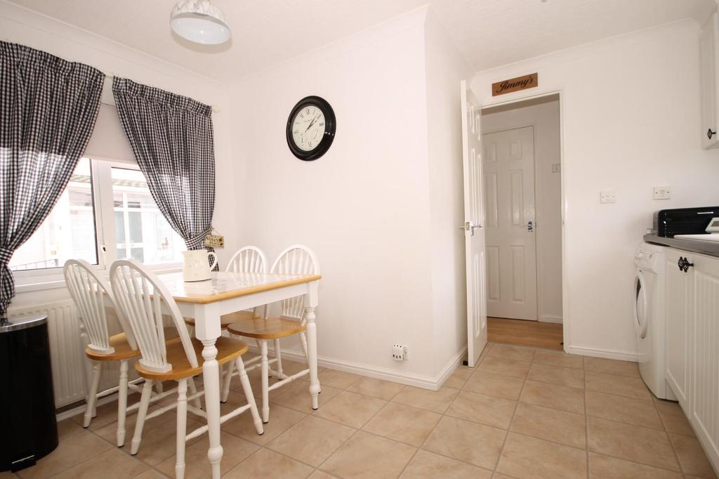 Kitchen diner