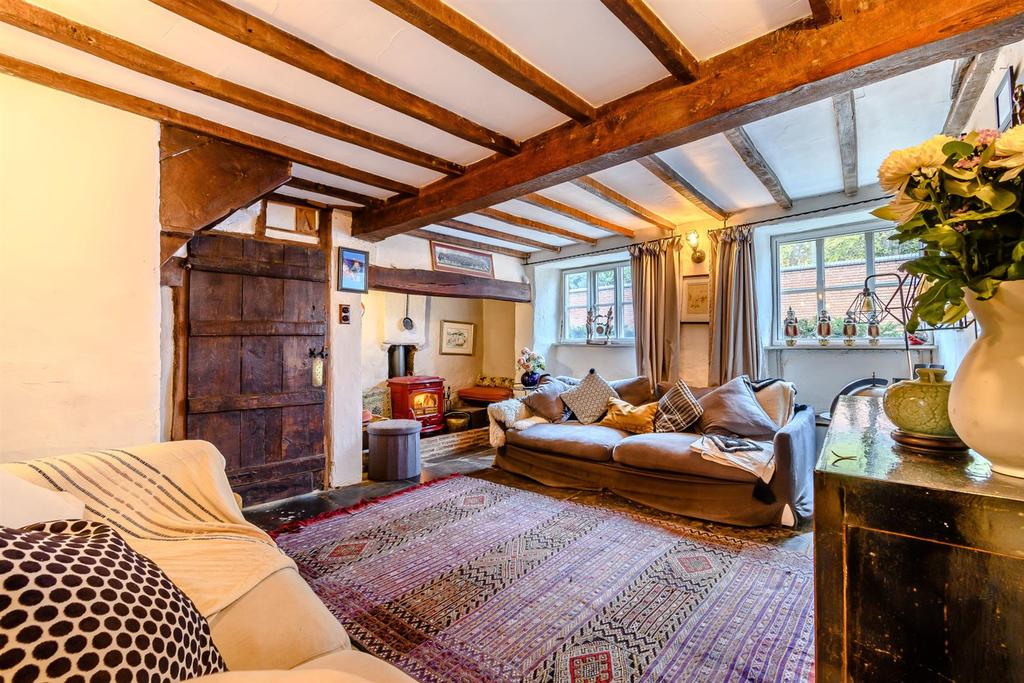 8483896-interior11.jpg