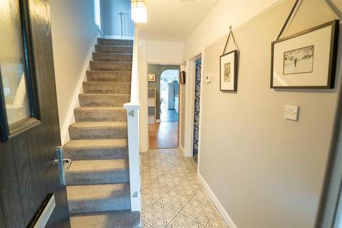 11a Badby Road West, Daventry, NN11 4HJ