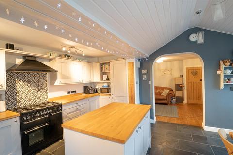 11a Badby Road West, Daventry, NN11 4HJ