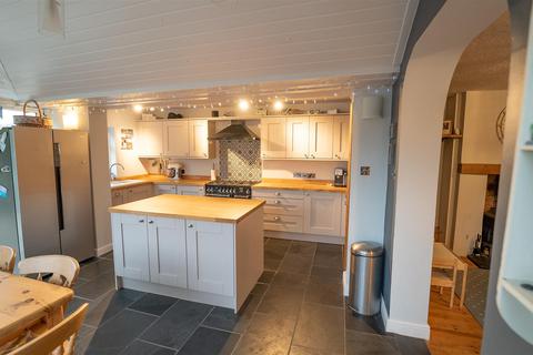 11a Badby Road West, Daventry, NN11 4HJ