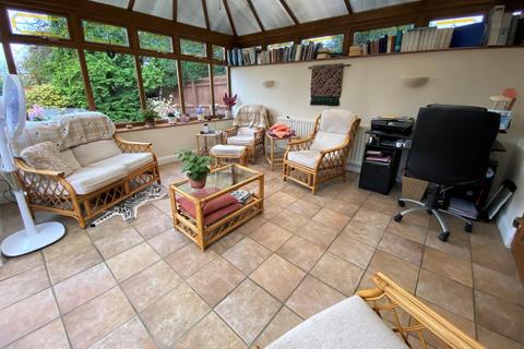 20 Arnhem Way, Bourne, PE10 9UD