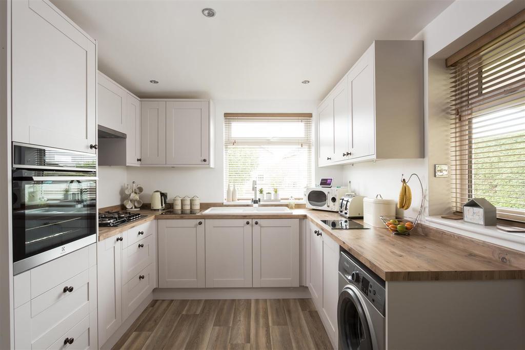 Wheatfield Lane, Haxby, York 2 bed detached bungalow £395,000