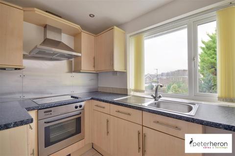 2 bedroom apartment for sale - Merrington Close, Moorside, Sunderland