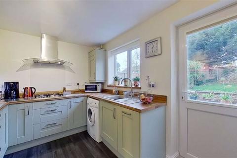 5 Vyne Crescent, Great Holm, Milton Keynes, MK8 9EJ