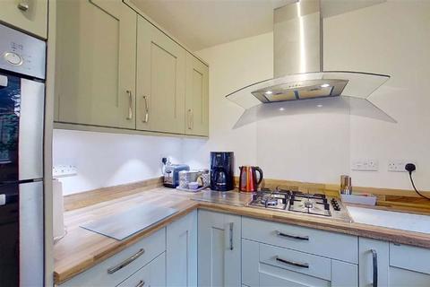 5 Vyne Crescent, Great Holm, Milton Keynes, MK8 9EJ