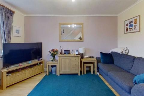 5 Vyne Crescent, Great Holm, Milton Keynes, MK8 9EJ