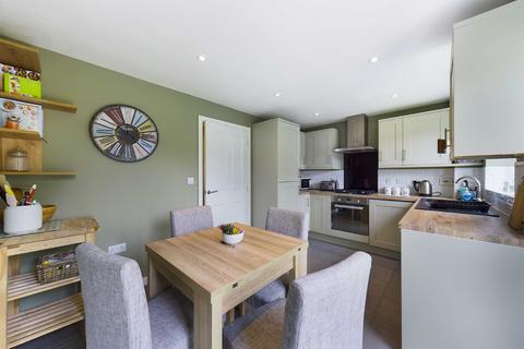 8 Ashbrittle Road, Brockworth, Gloucester, GL3 4FT
