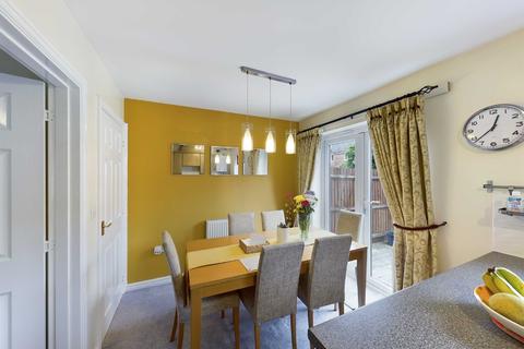 21 Boughton Way, Gloucester, GL4 4PG