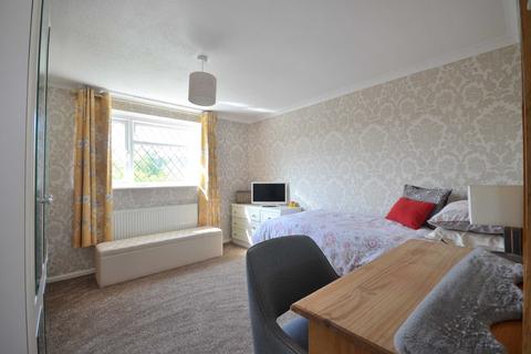 5 The Richmonds, Abbeydale, Gloucester, GL4 5YA