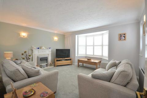 40 Broad Leys Road, Barnwood, Gloucester, GL4 3YW