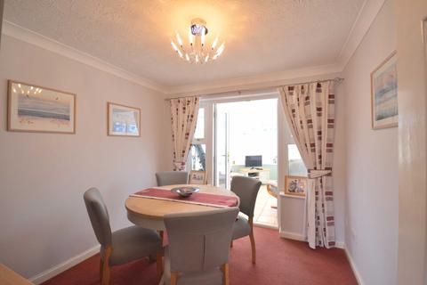 40 Broad Leys Road, Barnwood, Gloucester, GL4 3YW