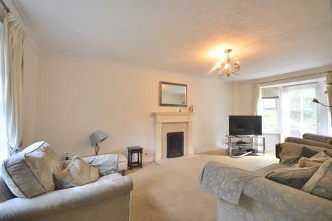 39 Bay Tree Road, Abbeymead, Gloucester, GL4 5WD