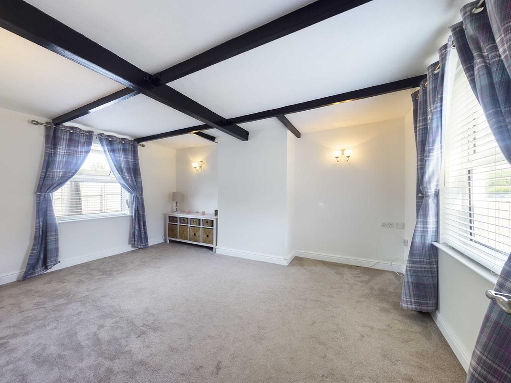Byron Road, Cheltenham, Gloucestershire, GL51 3 bed semidetached house