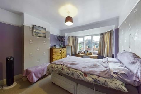 11 Cakebridge Road, Cheltenham, GL52 3HL