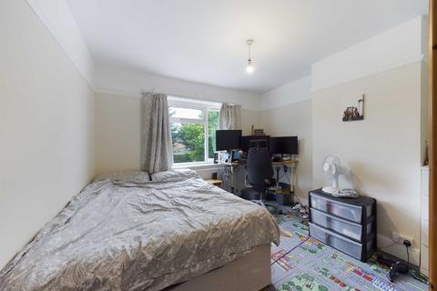 11 Cakebridge Road, Cheltenham, GL52 3HL