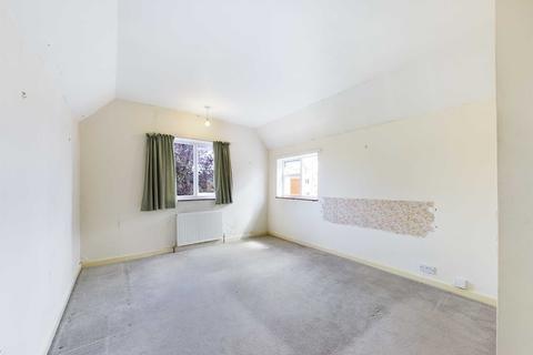 61 Byron Road, St Marks, Cheltenham, GL51 7EY