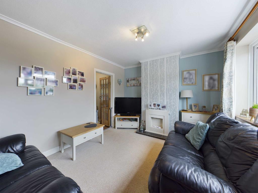 Holtham Avenue, Churchdown, Gloucester, GL3 3 bed semidetached house
