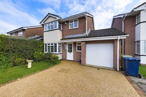 7 Parr Close, Churchdown, Gloucester, GL3 1NH