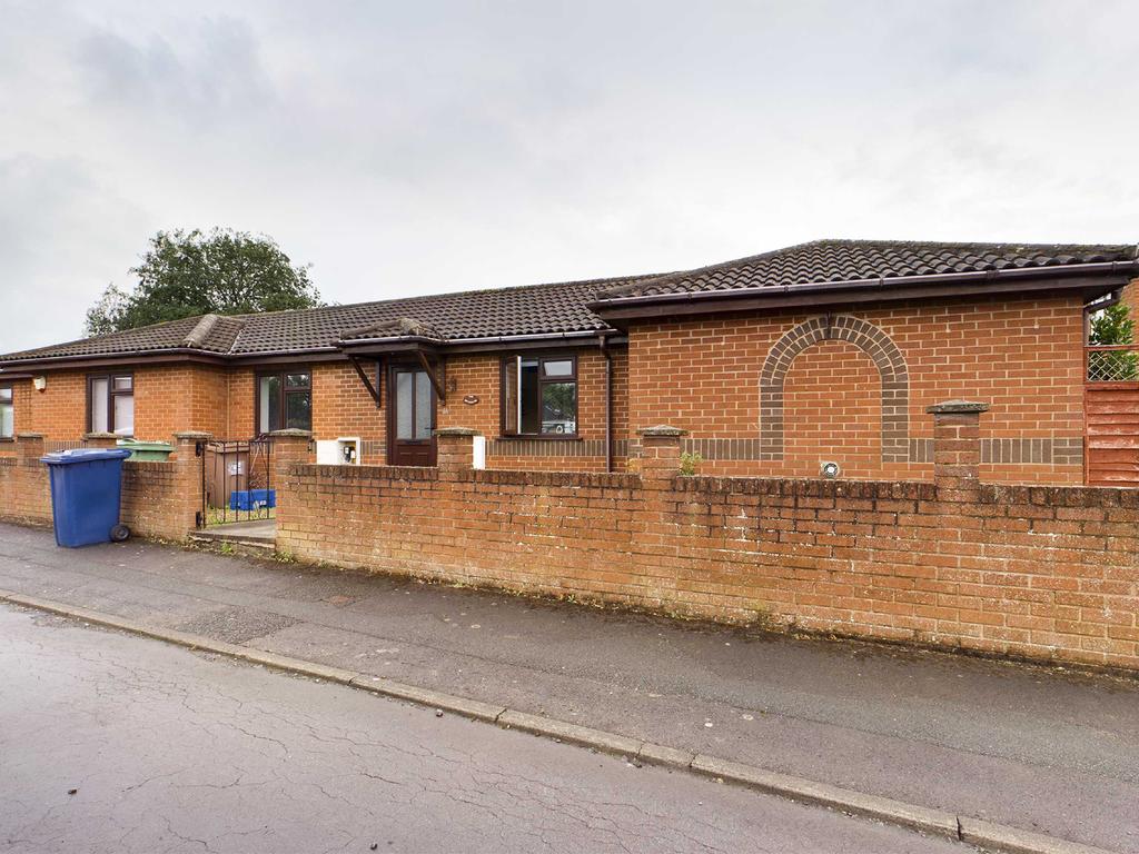 Sherwood Green, Longford, Gloucester, GL2 2 bed bungalow £240,000