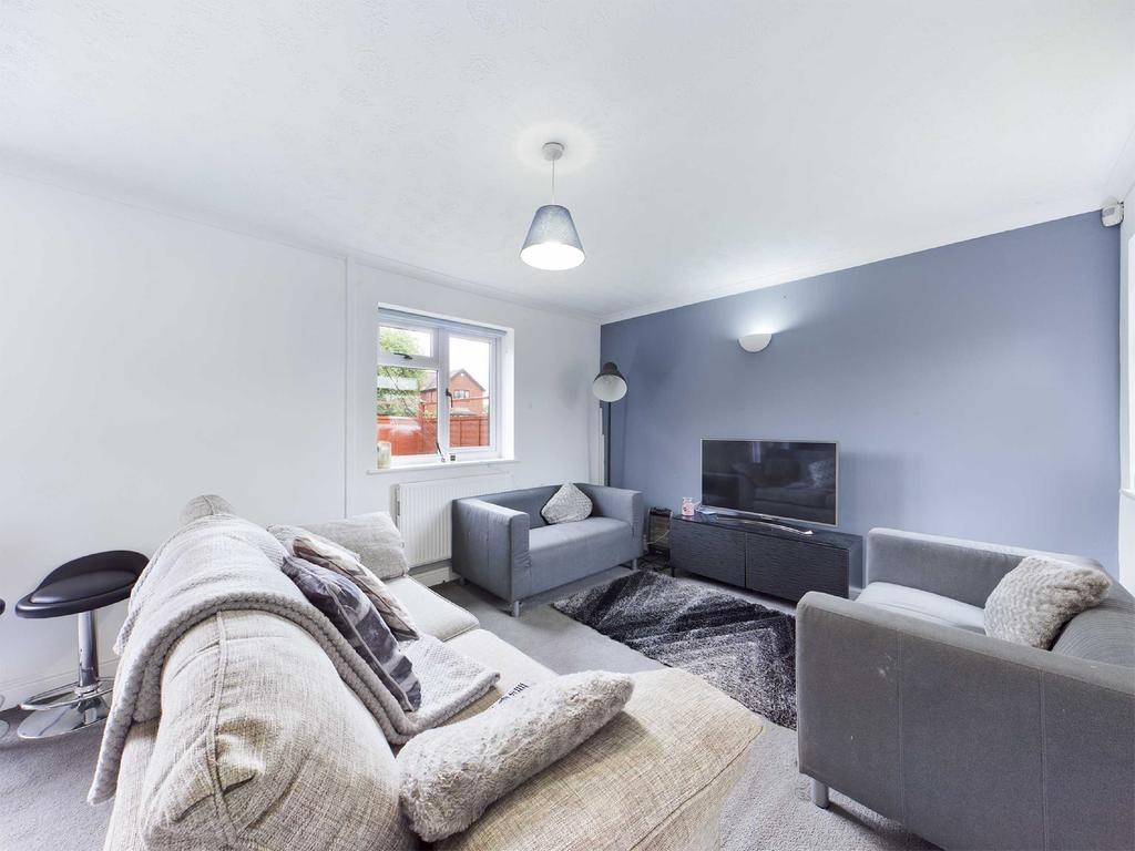 Sherwood Green, Longford, Gloucester, GL2 2 bed bungalow £240,000