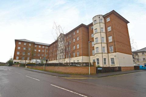 25, Victoria House Mayhill Way, Gloucester, GL1 3NW