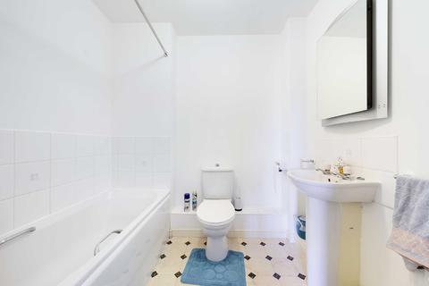 25, Victoria House Mayhill Way, Gloucester, GL1 3NW