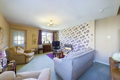 2 bedroom end of terrace house for sale, Water Meadow, Quedgeley, Gloucester, GL2