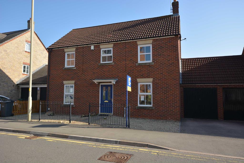 Thatcham Avenue Kingsway, Quedgeley, Gloucester, GL2 4 bed detached